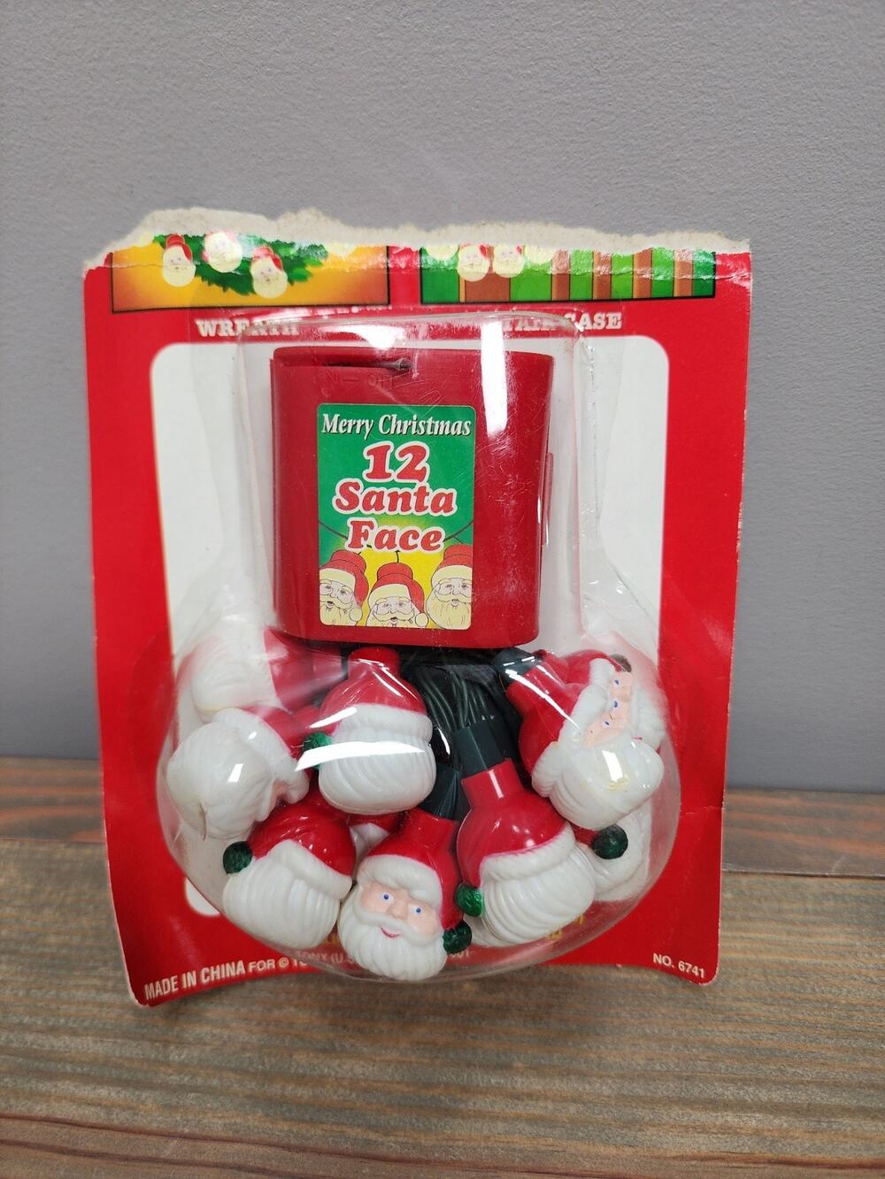 VTG 12 Santa Lights Battery Operated Merry Christmas Santa Face Wreath & Stairs